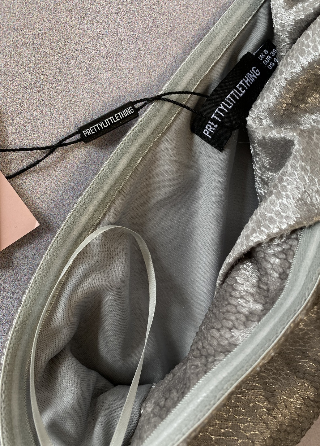 Топ з одним рукавом PrettyLittleThing (258025218)