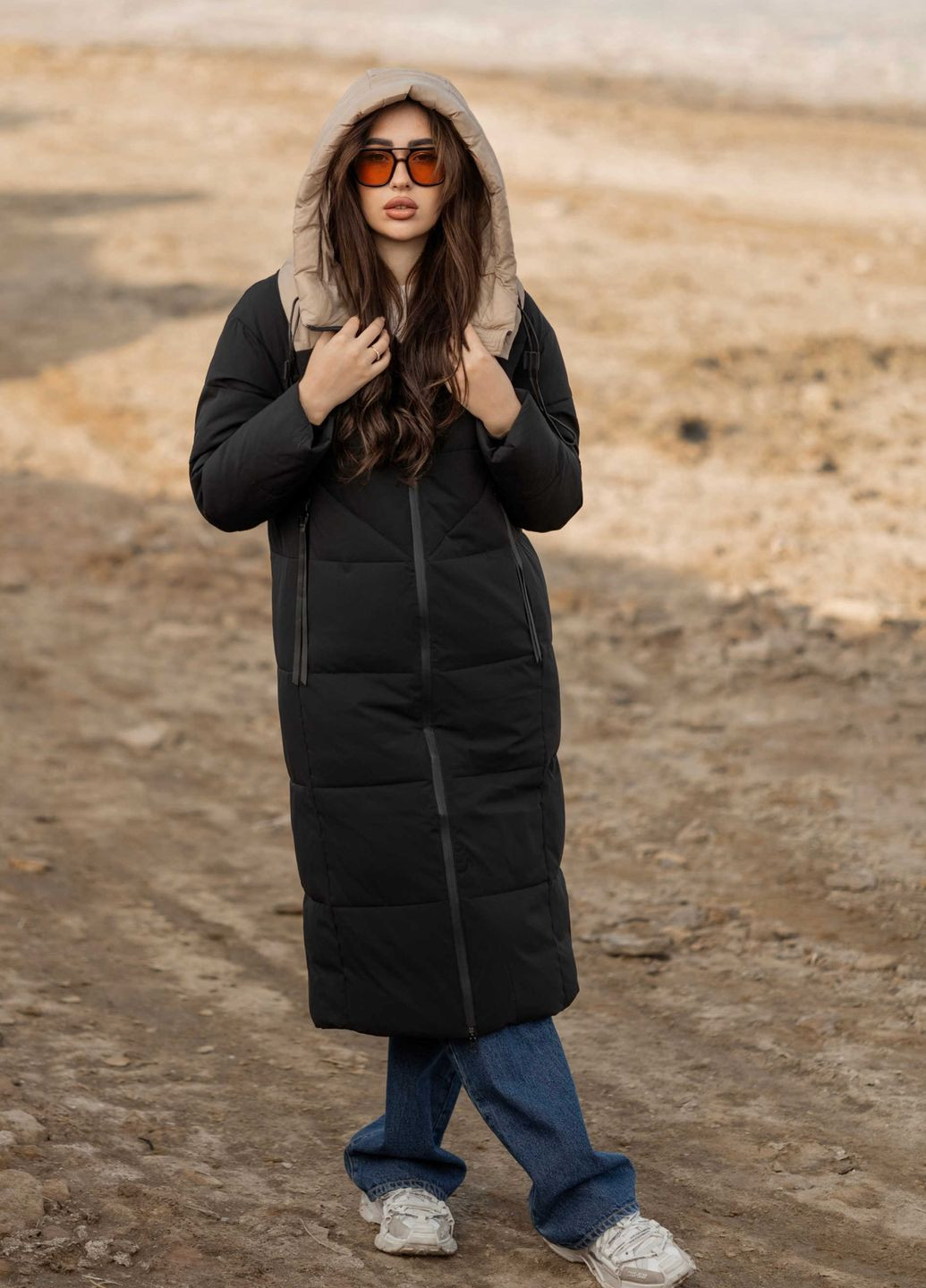 Чорне зимнє Довге жіноче зимове пальто 603372 Towmy