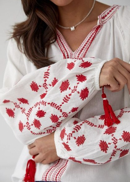 Блузка вишиванка біла з червоною червоною вишивкою No Brand (258482564)