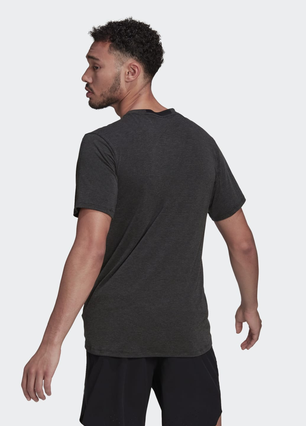 Чорна футболка designed for training adidas