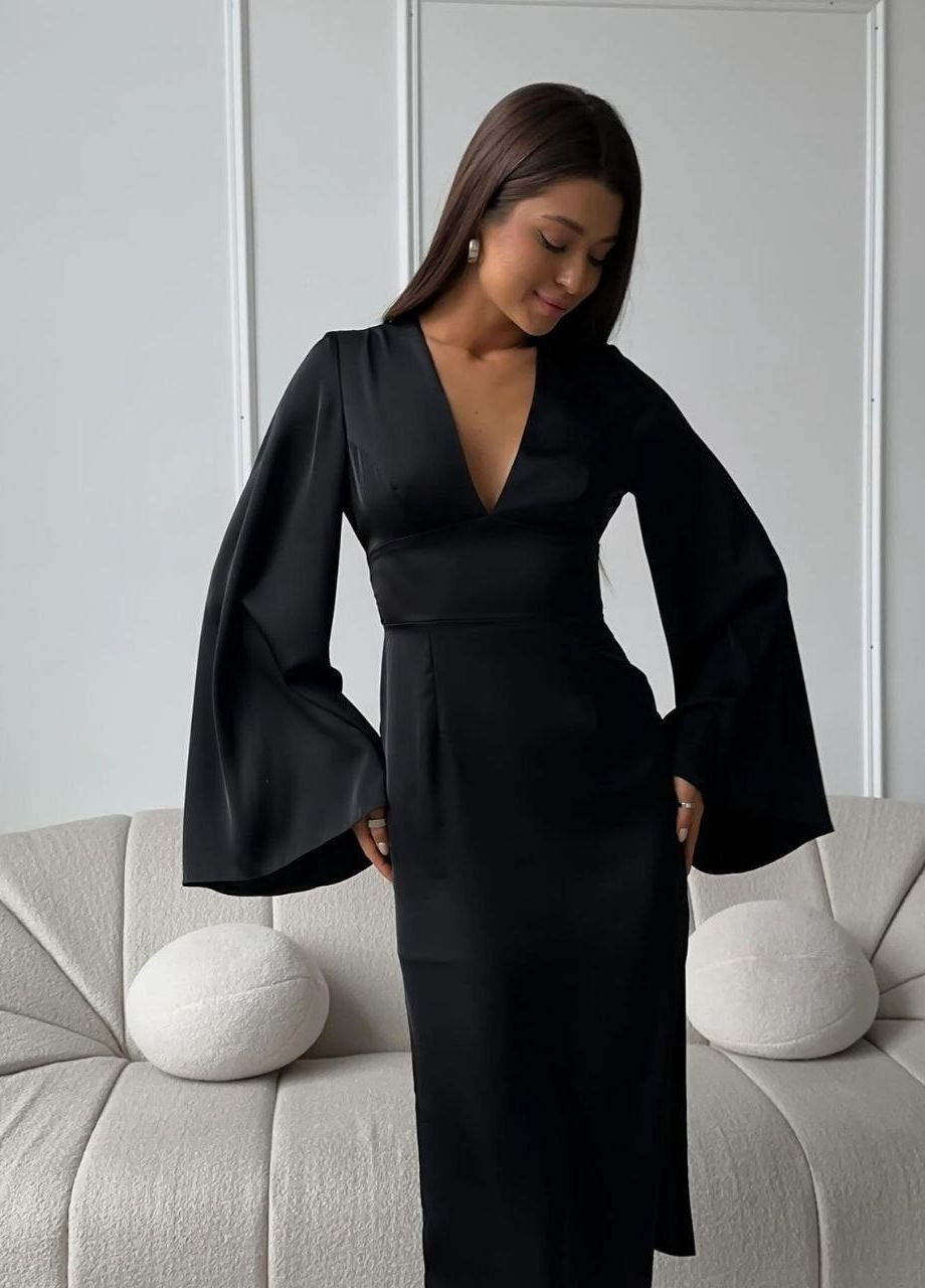 Черное шикарное шёлковое платье с открытой спиной и грудью, нежное длинной платье с резиночками и с завязками сзади No Brand