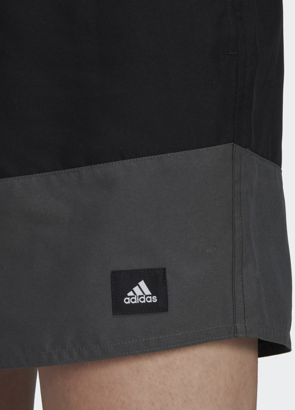 Мужские черные спортивные короткие плавательные шорты colorblock adidas