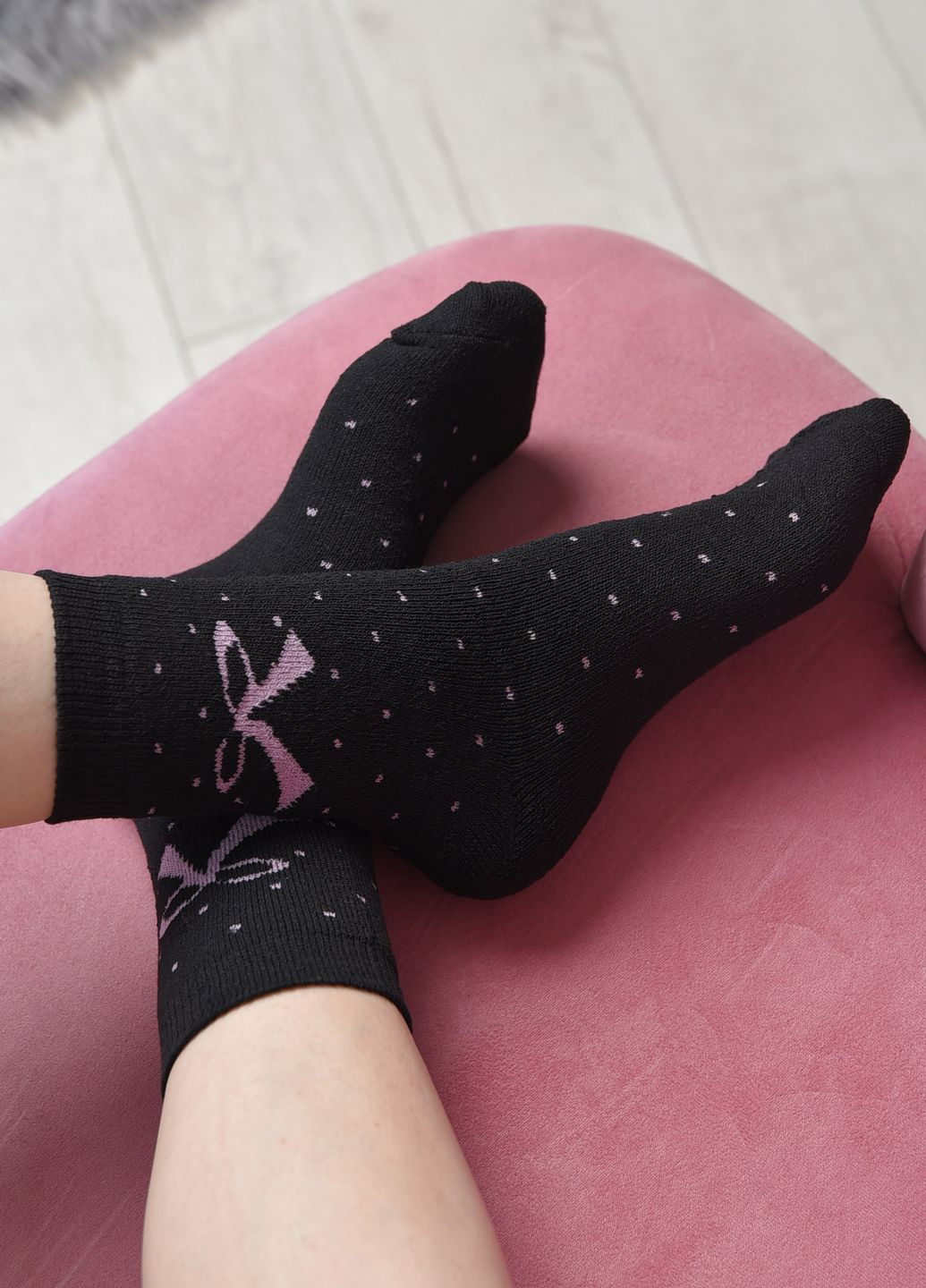Шкарпетки махрові жіночі чорного кольору розмір 36-41 Let's Shop (267723551)