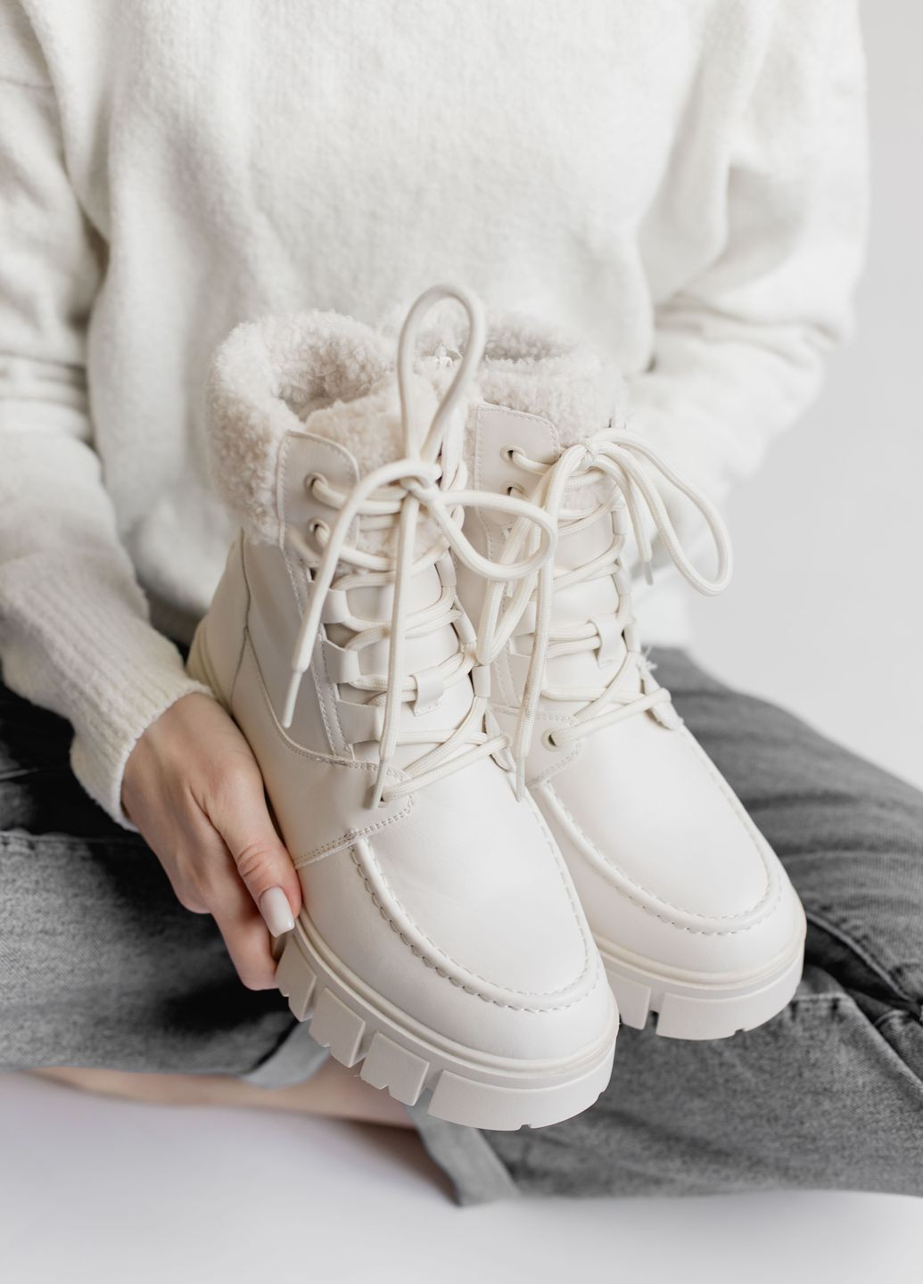 Зимние ботинки Vakko со шнуровкой