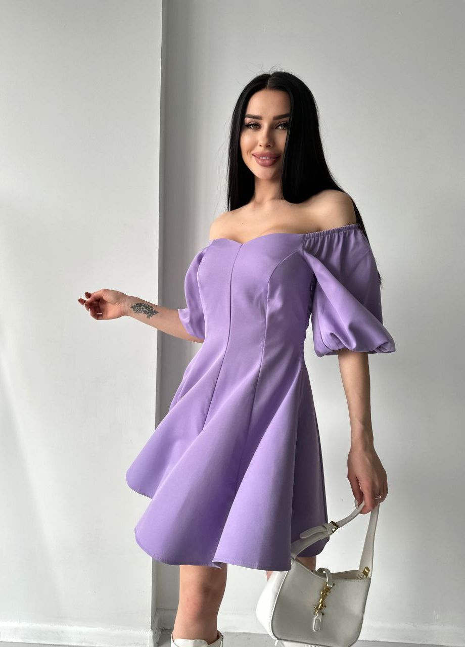 Фиолетовое красивое нежное платье с открытой зоной декольте и с рукавами которые можно приспускать с плеч, короткое качественное платье No Brand