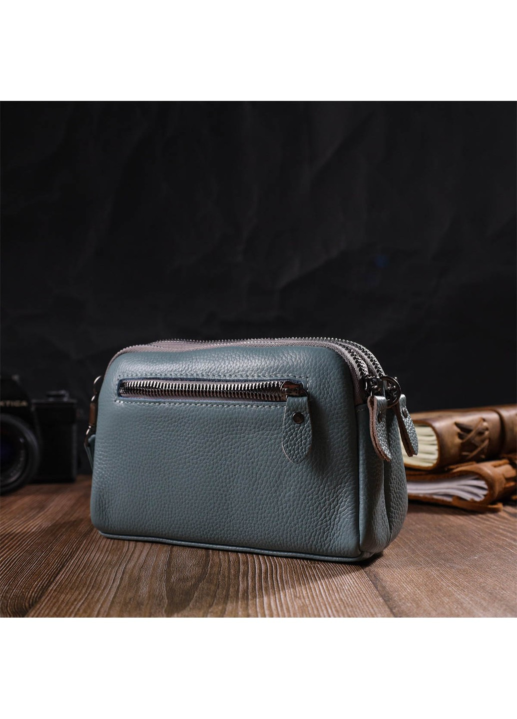 Модна сумка-клатч у стильному дизайні з натуральної шкіри 22087 Сіро-блакитна Vintage (260359849)