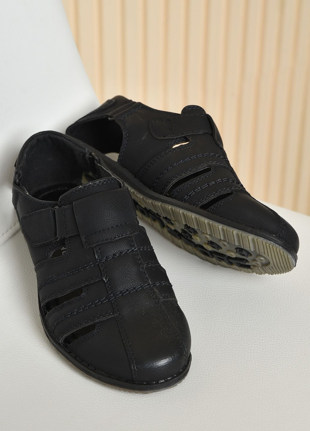 Черные туфли детские для мальчика черного цвета на липучке на липучке Let's Shop