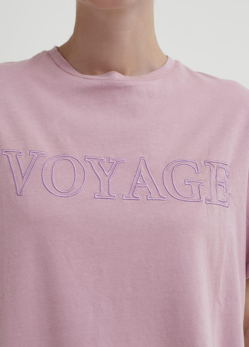Розовая футболка B.Young