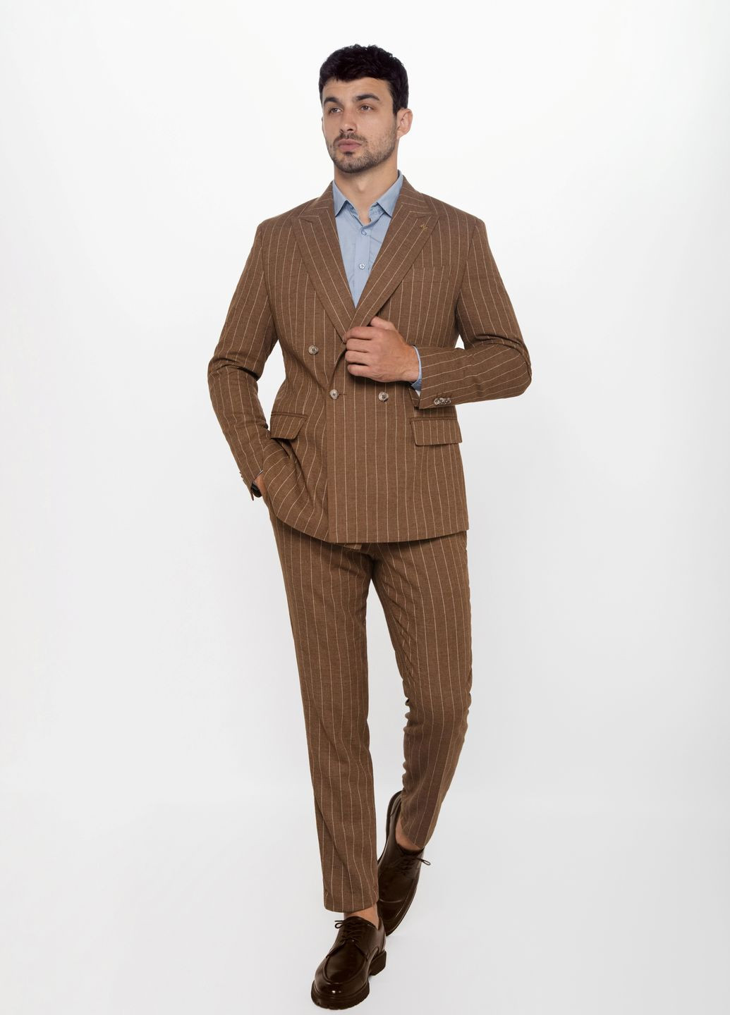 Коричневий демісезонний костюм-двійка коричневий у смужку двобортний Andreas Moskin