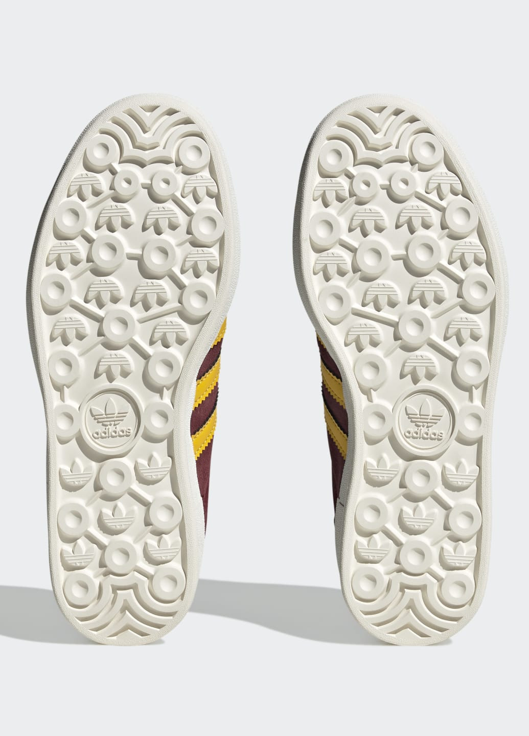 Бордові всесезонні кросівки gazelle bold adidas