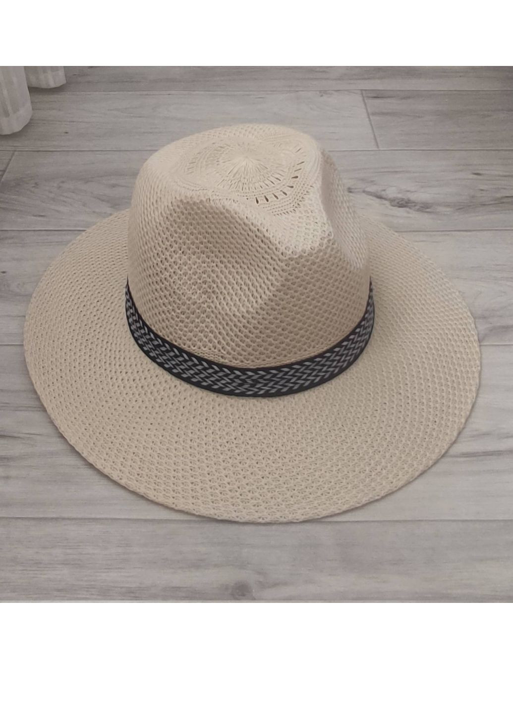 Летняя вязаная шляпа Федора светло-бежевая с лентой No Brand (259793903)