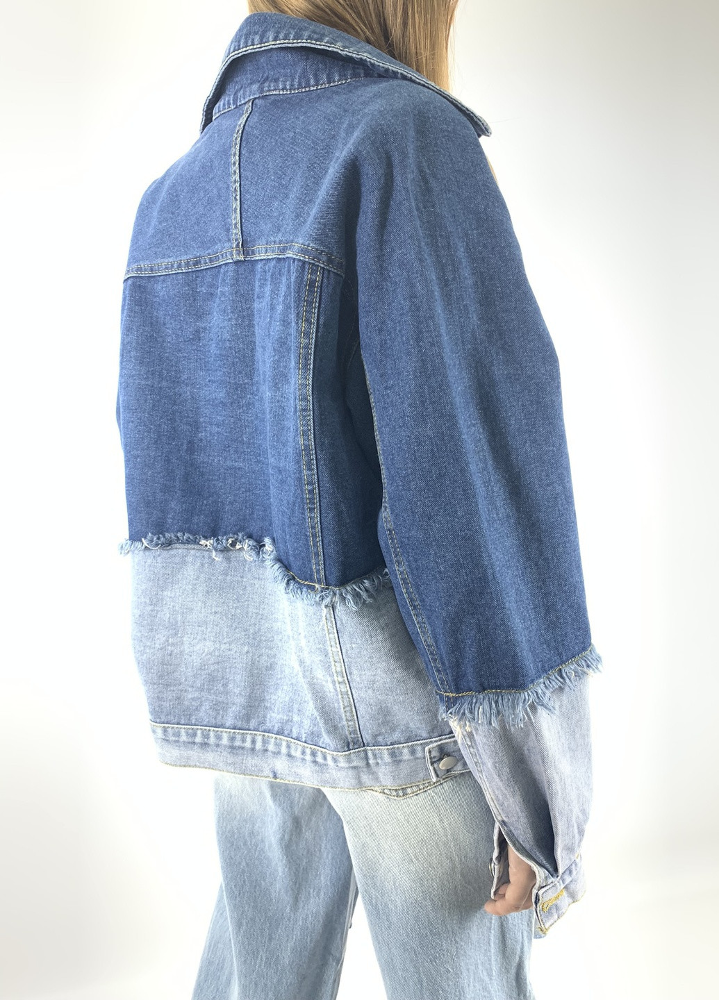 Світло-блакитна куртка жіноча джинсова комбінована Kor@Kor