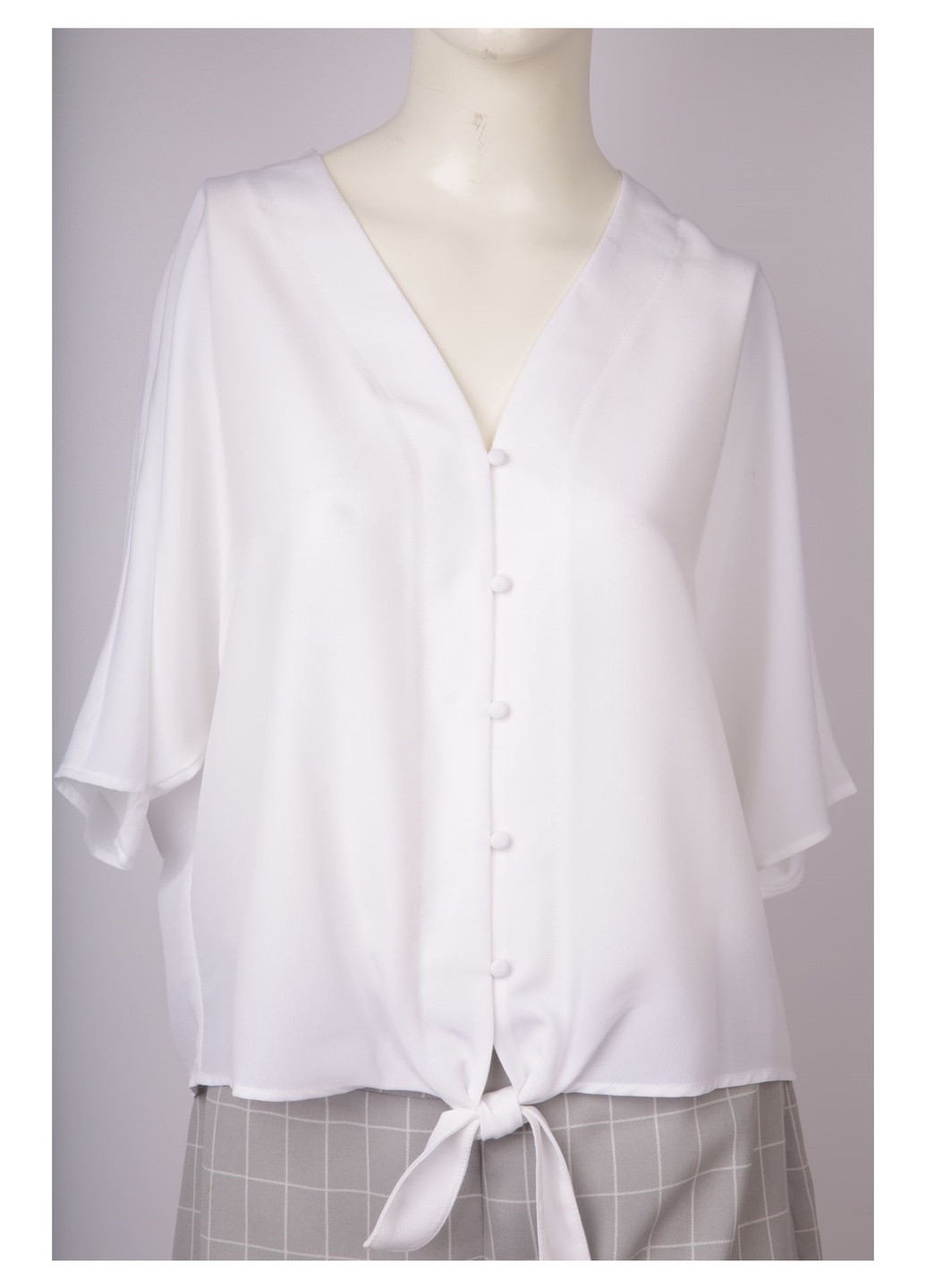 Белая летняя блуза Madison