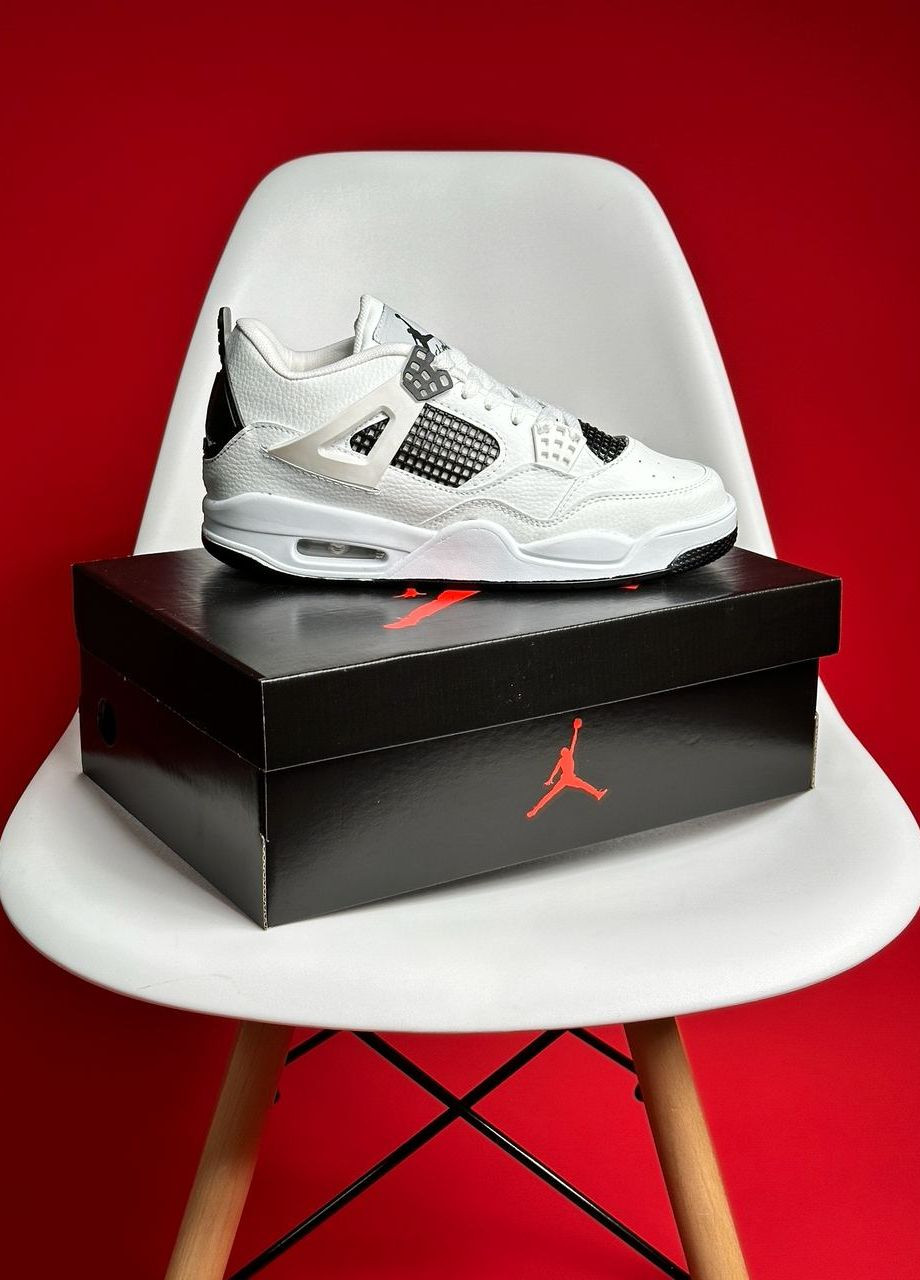 Білі Осінні кросівки чоловічі, вьетнам Nike Air Jordan 4 Retro White