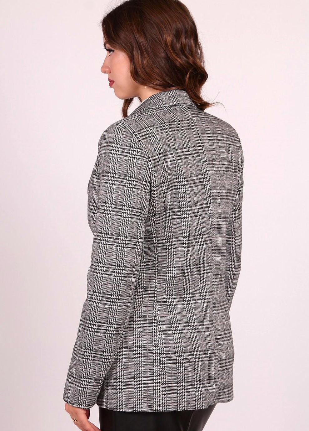 Серый женский пиджак удлиненный женский 029 клетка сиреневая костюмная ткань серый Актуаль - демисезонный