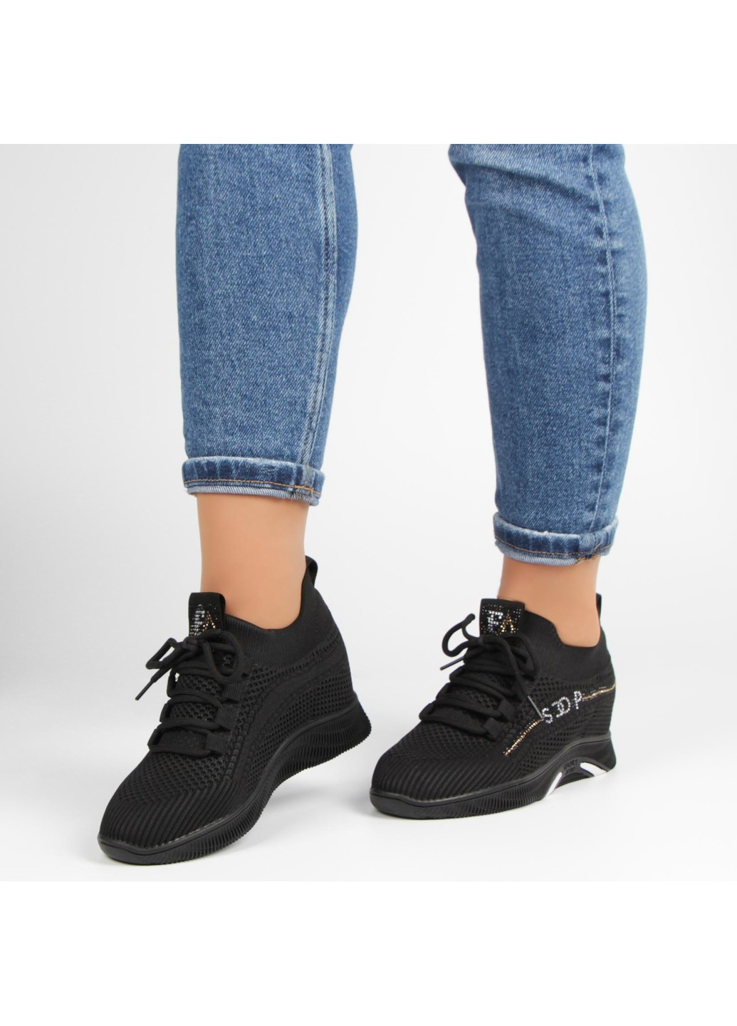 Черные демисезонные женские кроссовки 197950 Buts