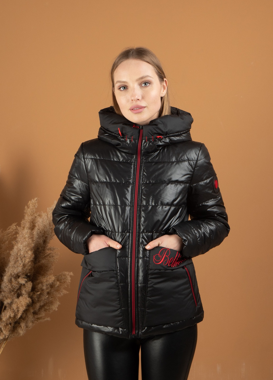 Черная демисезонная осенние женские куртки от производителя SK