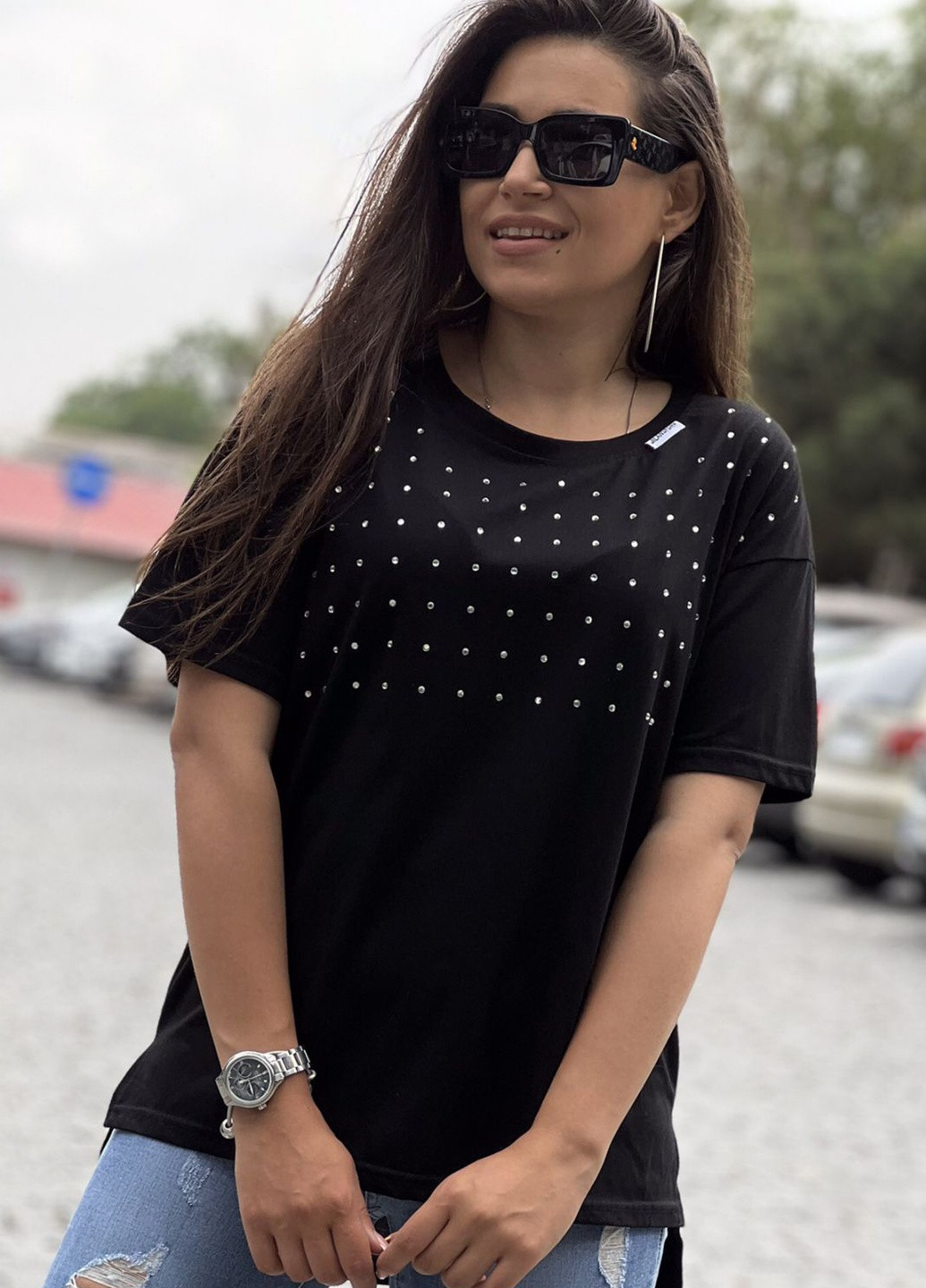 Черная летняя футболка женская черного цвета с украшениями Let's Shop
