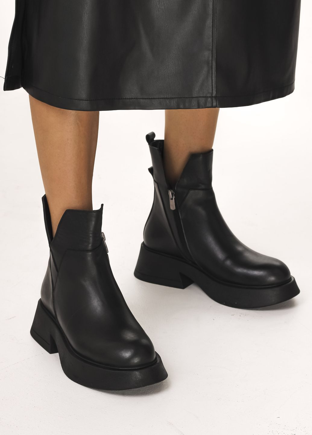 Осенние ботинки женские демисезонные черные кожаные Guero