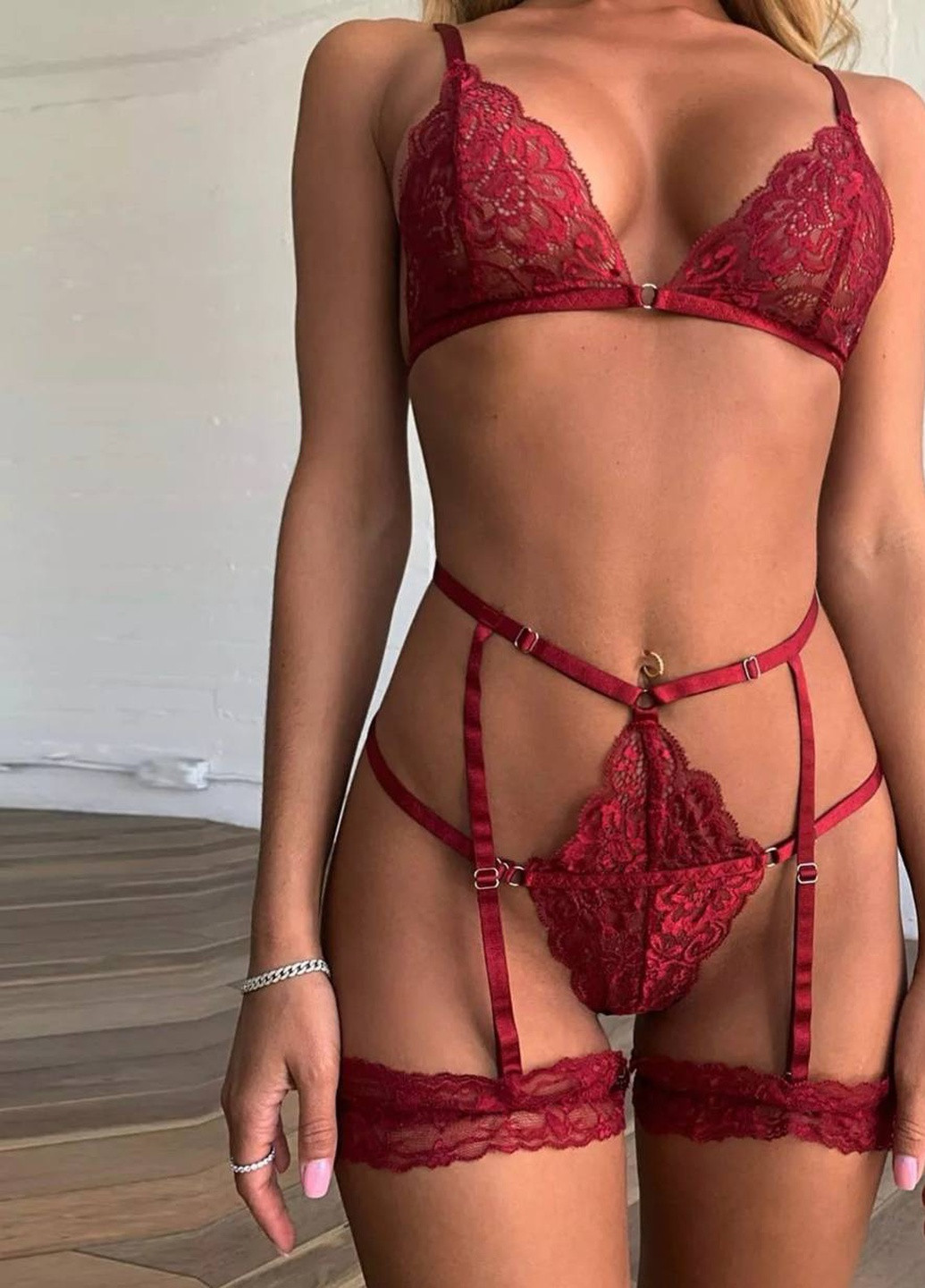 Красный женский комплект сексуального нижнего белья с подвязками SieLei