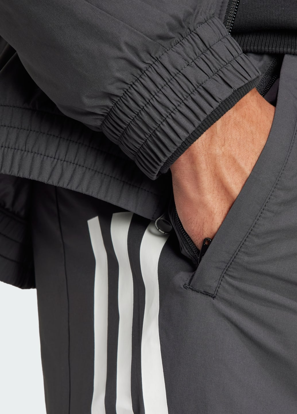 Спортивні штани Future Icons 3-Stripes Woven adidas (277607201)