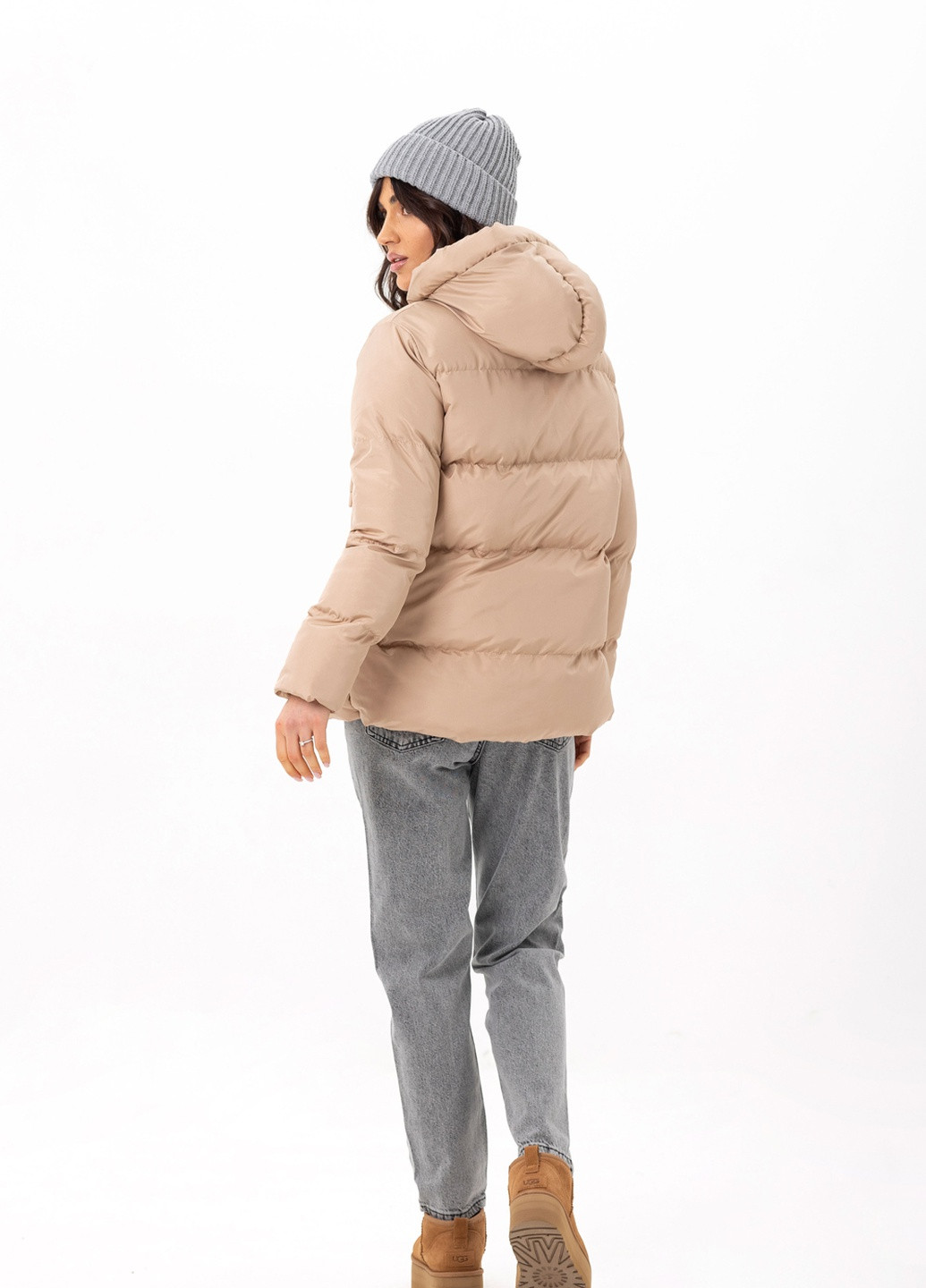 Бежевая зимняя куртка эрмина бежевый Emass
