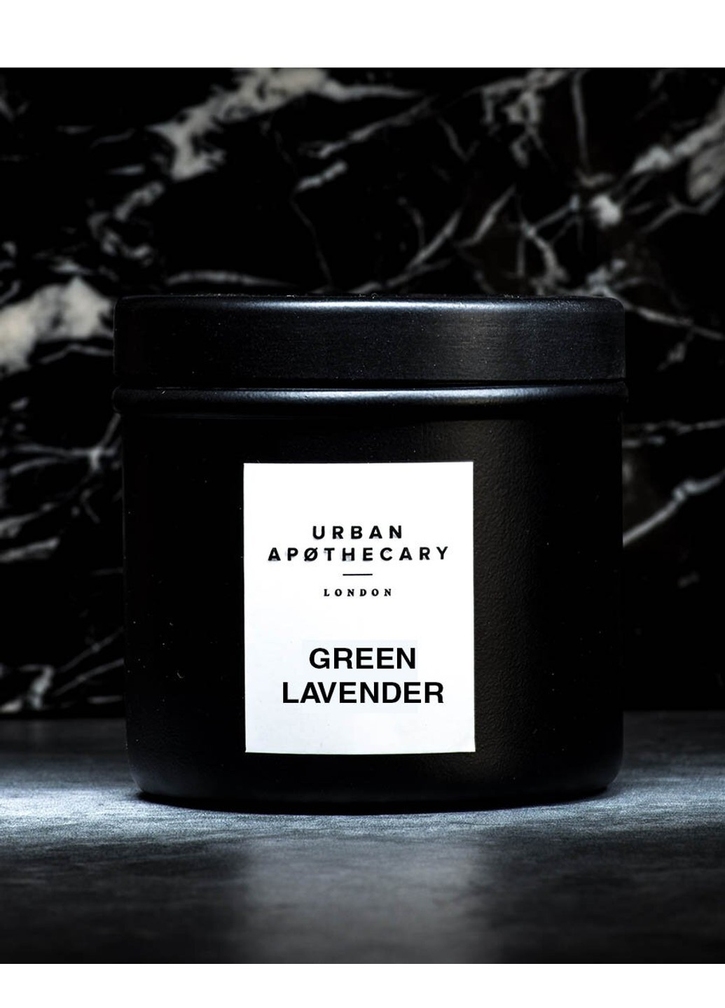 Ароматическая travel свеча с ароматами лаванды, мяты и зелени Green lavender 175 г Urban Apothecary (258334056)