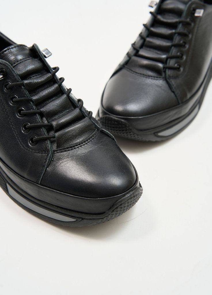 Черные демисезонные кроссовки 180222 Anna Lucci