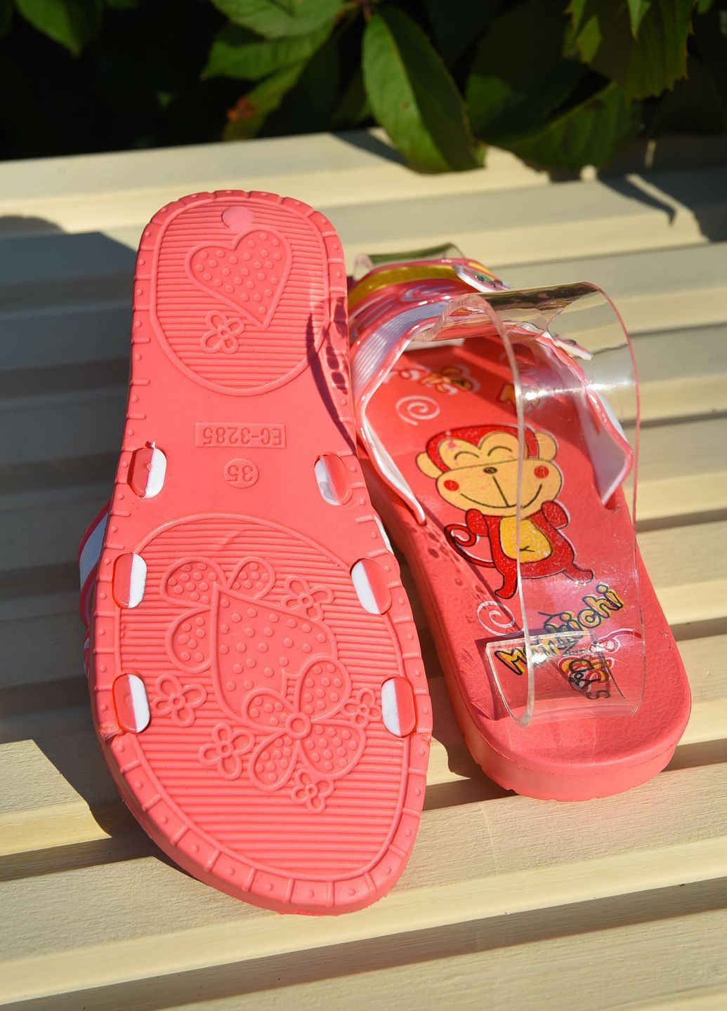 Шльопанці дитячі для дівчинки коралового кольору Let's Shop (263591259)