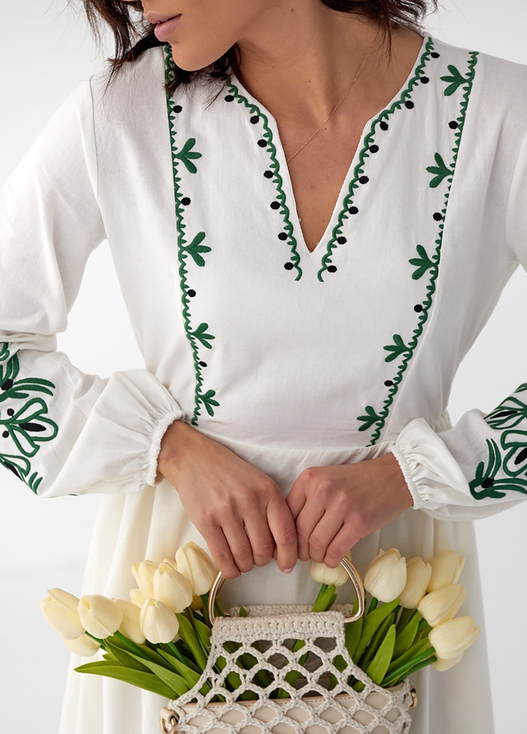 Сукня Вишиванка Горобина біла з зеленою вишивкою No Brand (258413907)