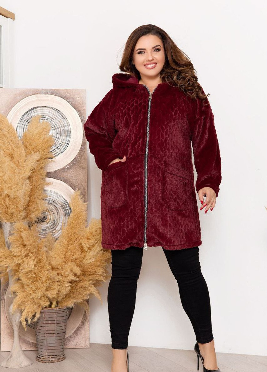 Бордовая женская удлиненная меховая курточка бордового цвета р.56 375603 New Trend