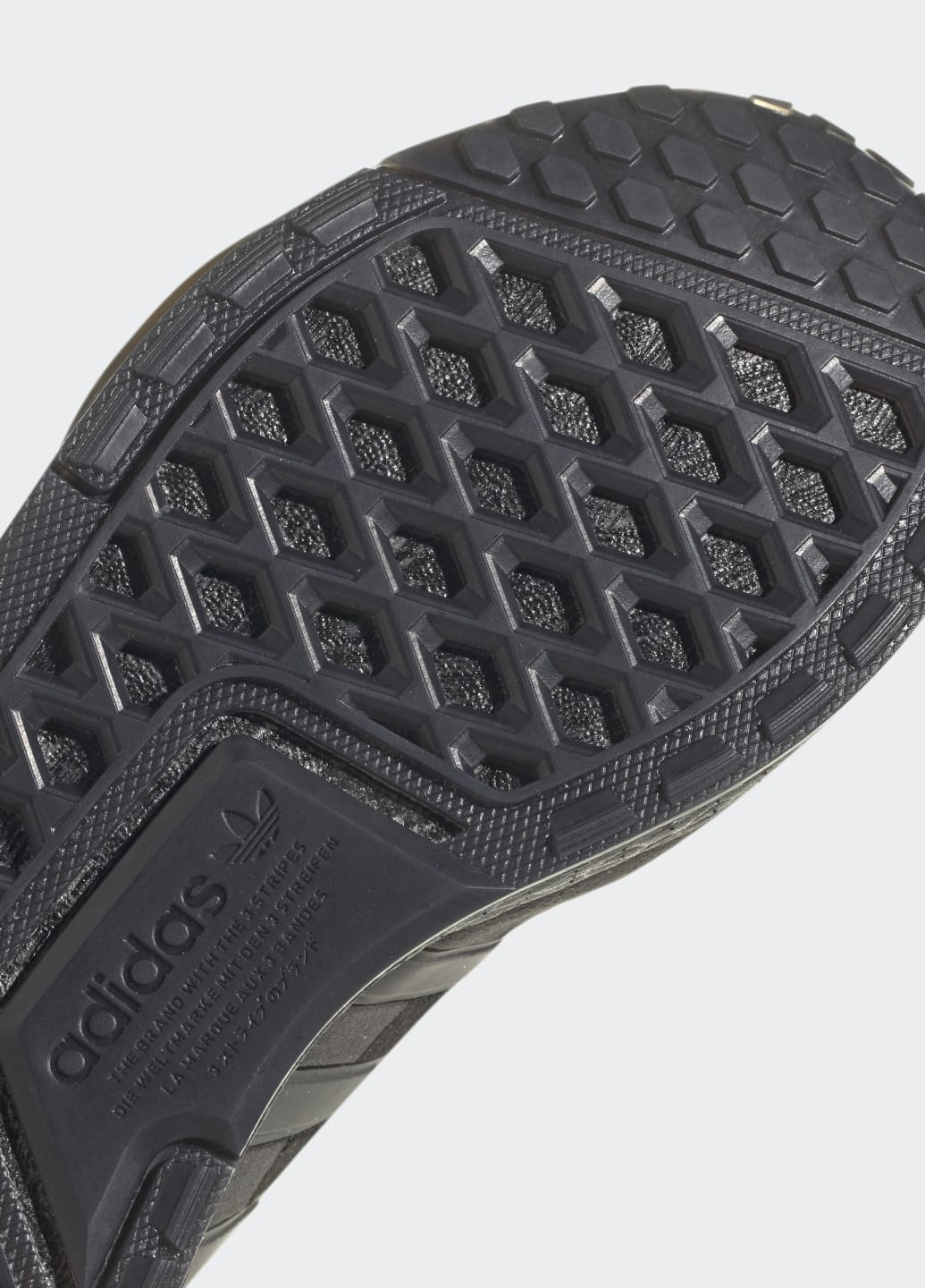Чорні всесезонні кросівки nmd_r1 v3 adidas