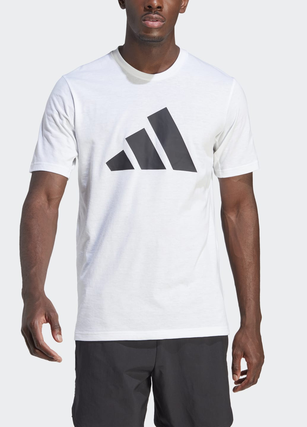 Біла футболка для тренувань train essentials feelready logo adidas