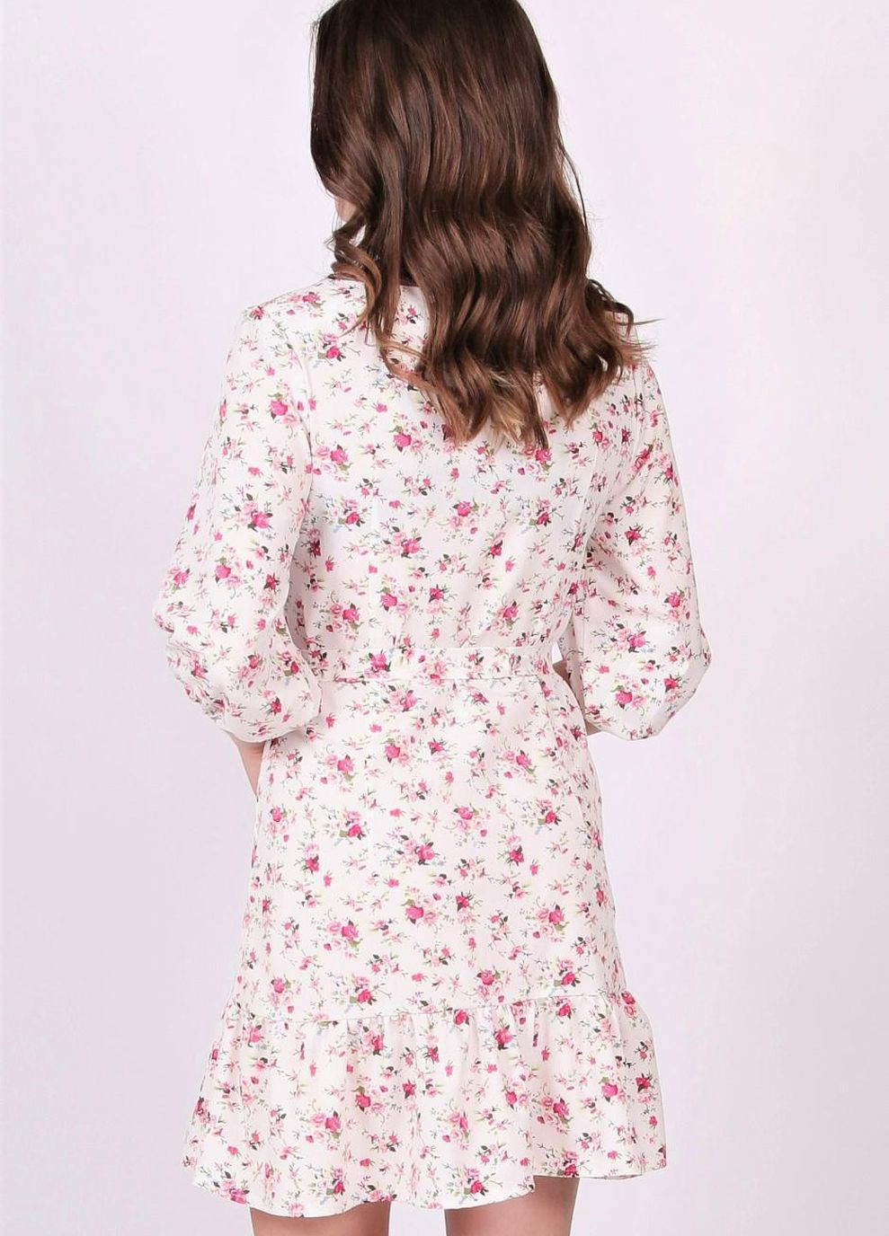 Белое кэжуал платье женское 539 цветы розовый софт белое Актуаль