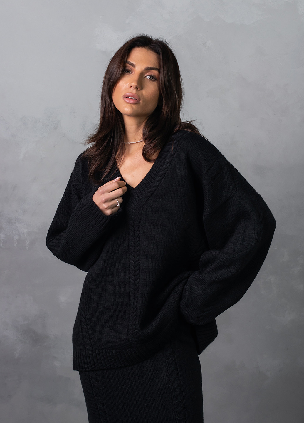 Чорний светр жіночий Viviami