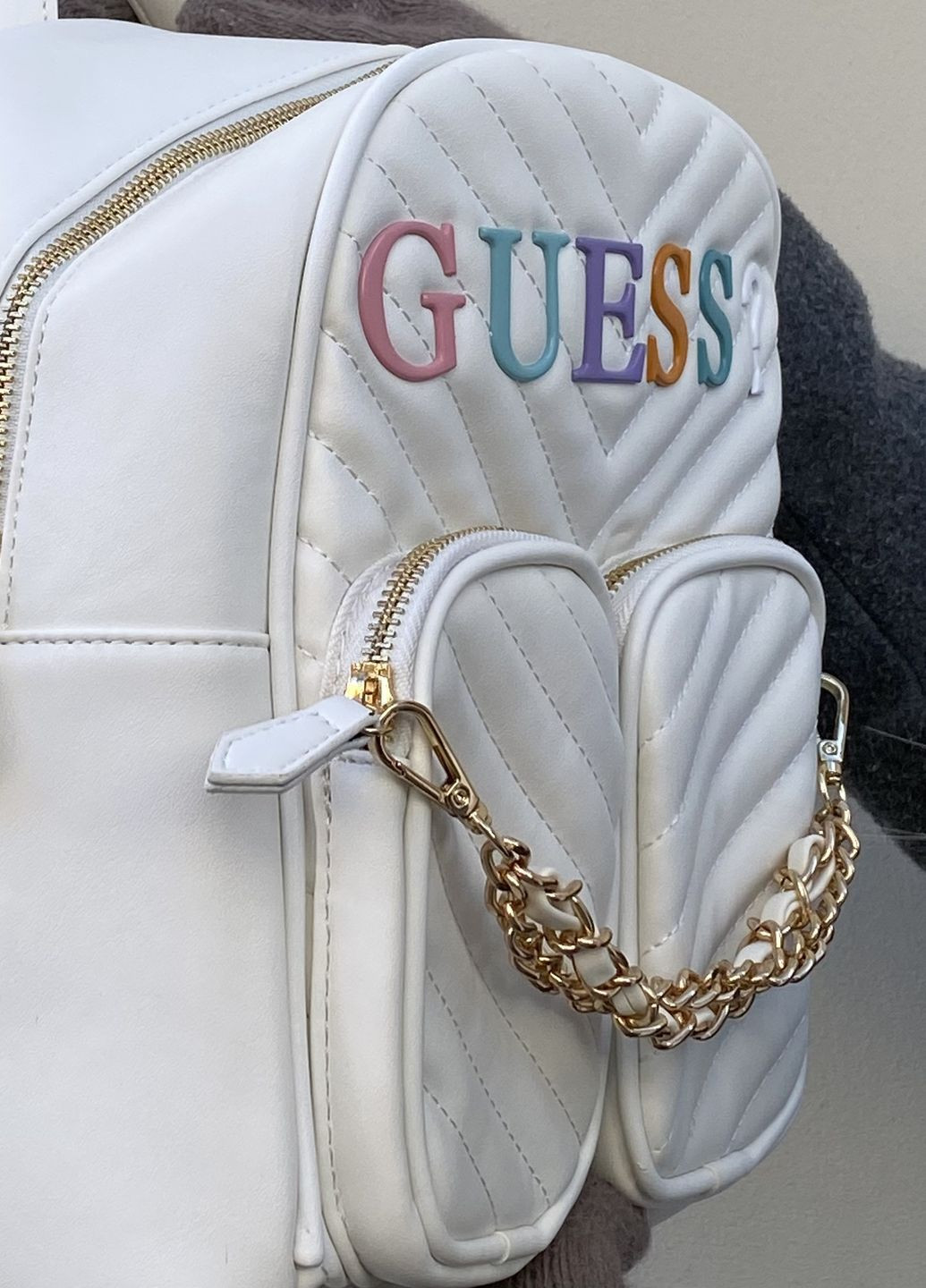 Жіночий рюкзак білий Guess (275864274)