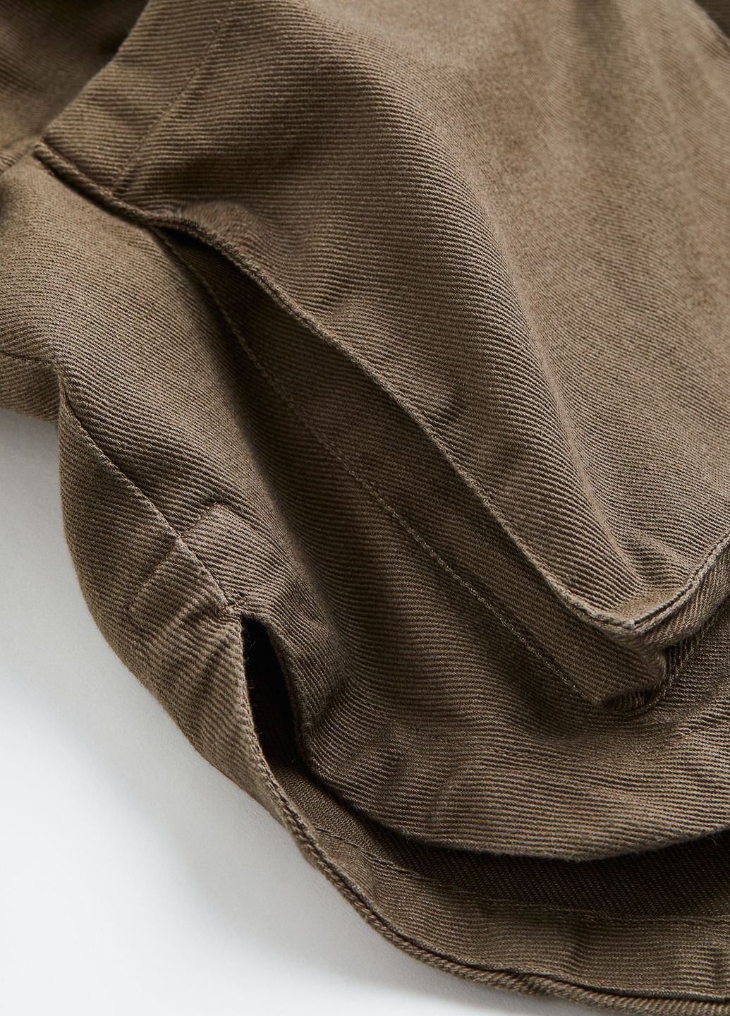 Оливковая (хаки) демисезонная cаржевая куртка H&M