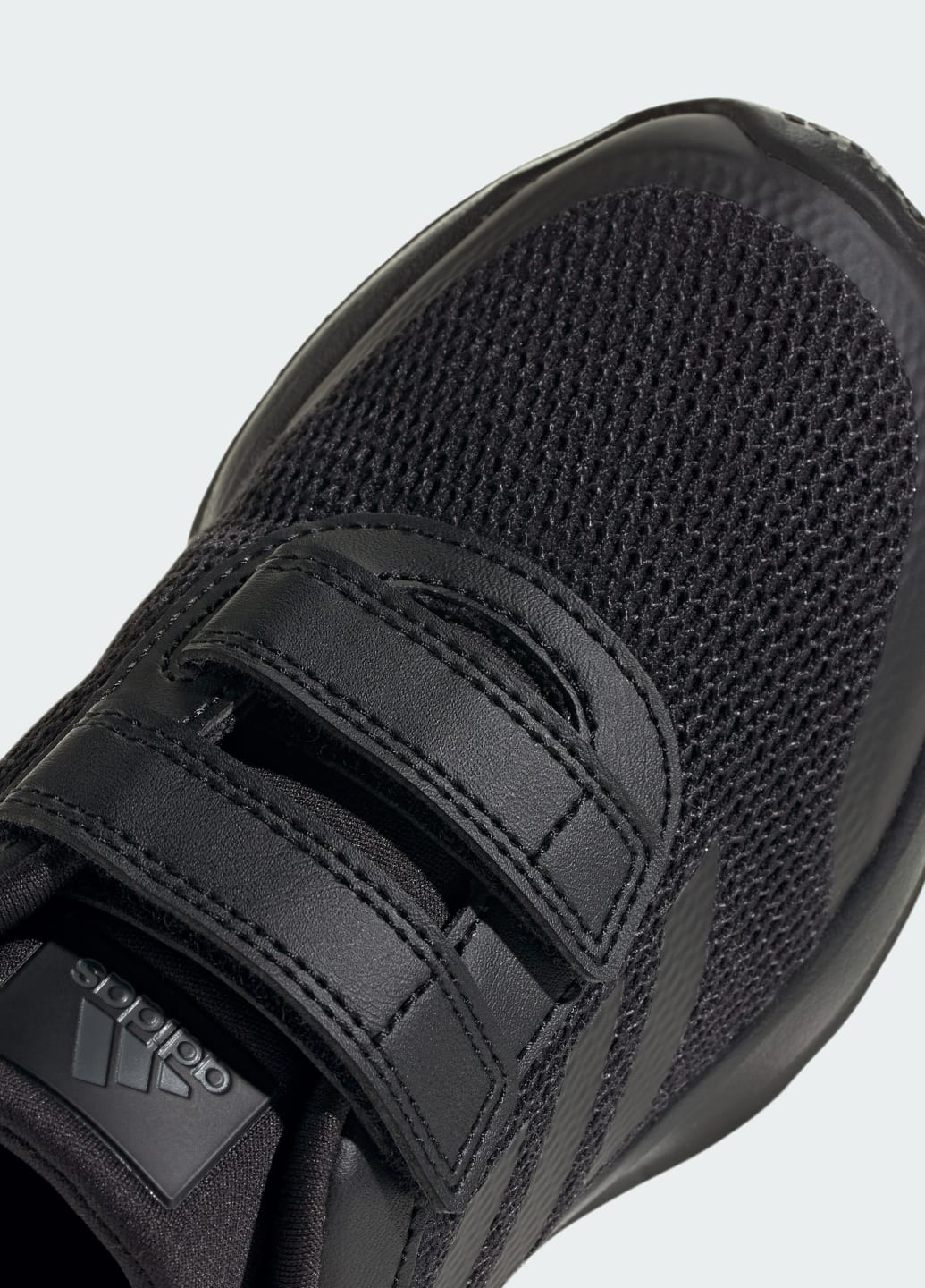 Черные всесезонные кроссовки tensaur adidas