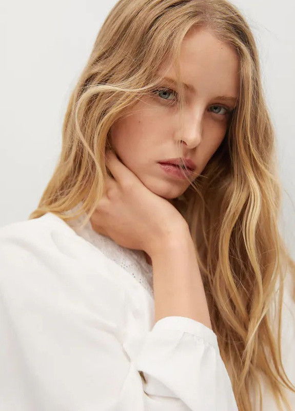 Біла блуза Mango
