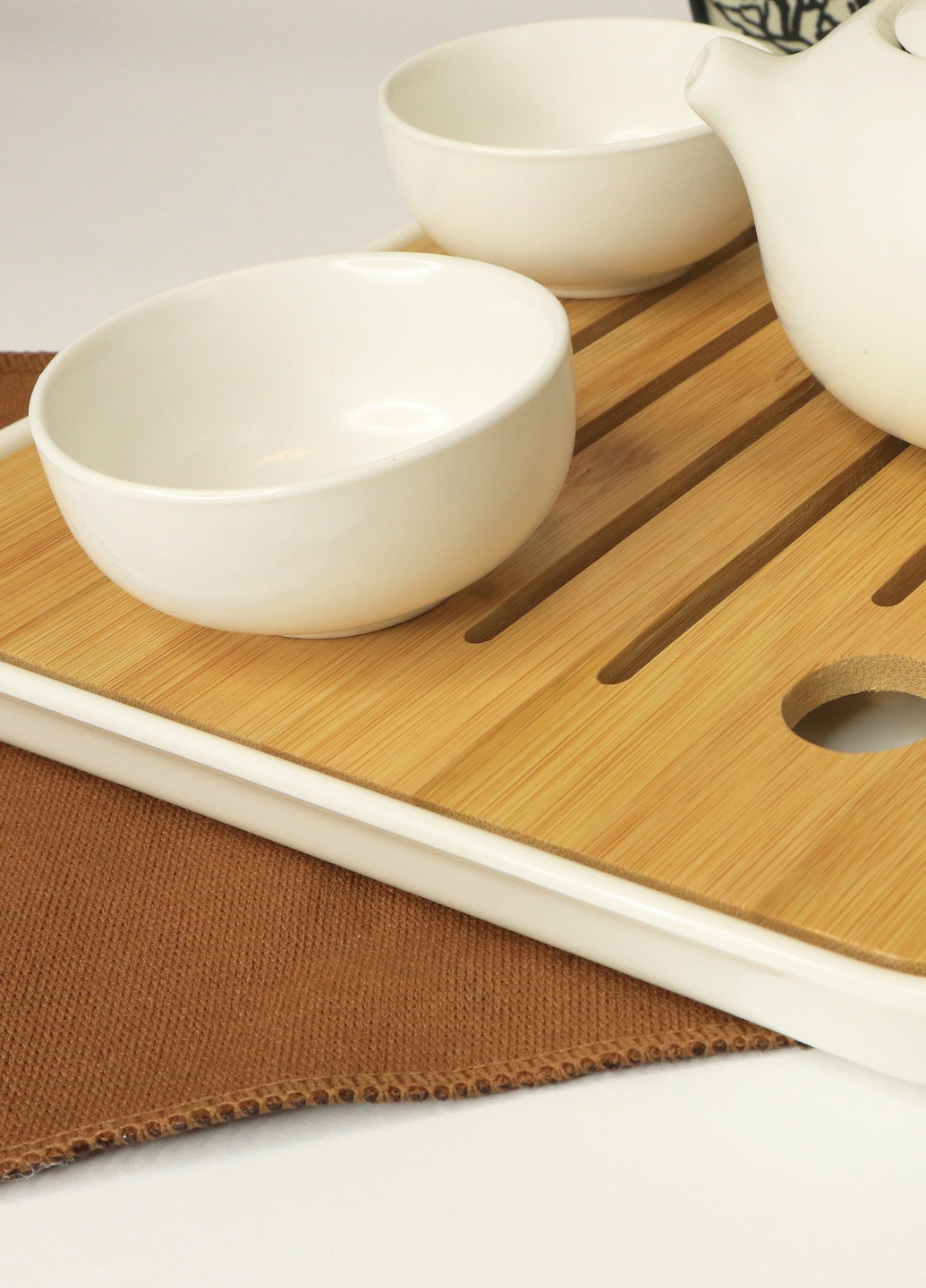 Дорожній набір для чайної церемонії Чайничок + 4 піали + бамбукова чабань + щипці UFT TSET3 (259316894)