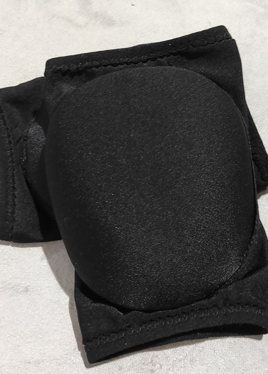 Черные наколенники с вырезом для танцев и гимнастики 5 мм размер S 1145827 No Brand (276248948)