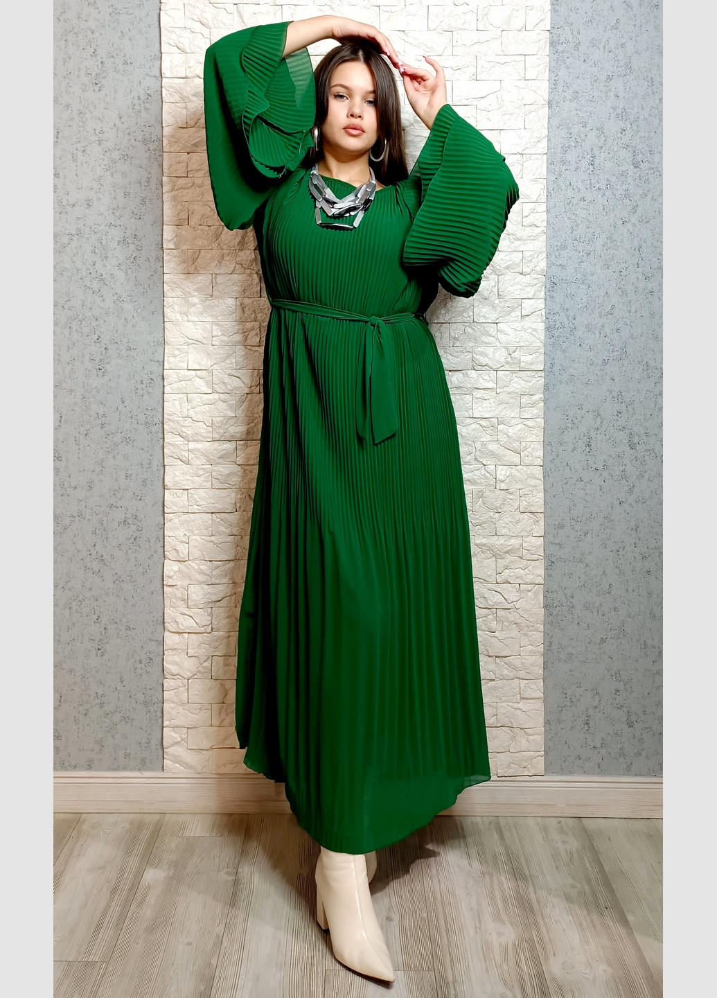 Зеленое коктейльное платье плиссированное Pammy однотонное