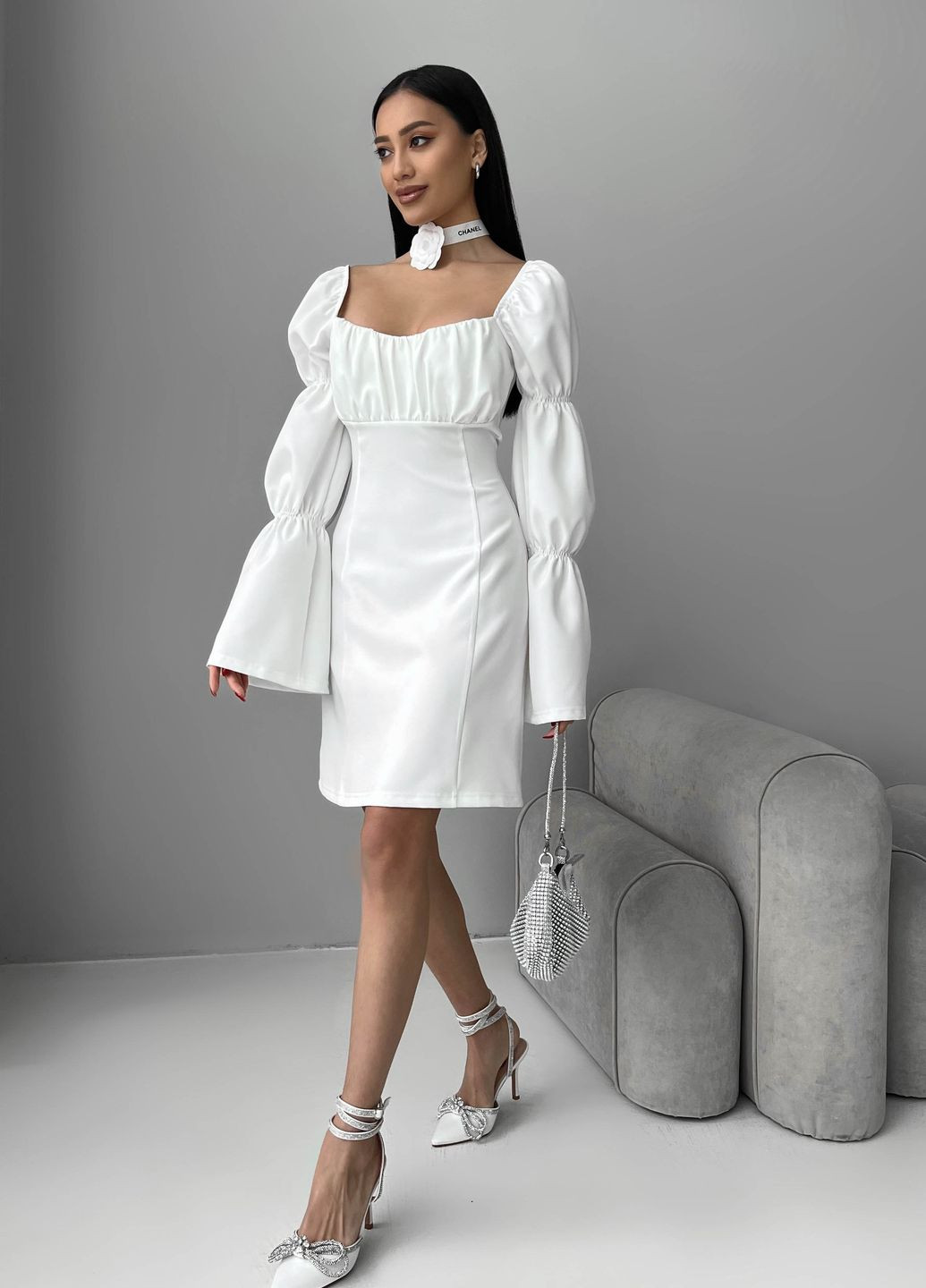 Белое праздничный, вечернее элегантное мини-платье белого цвета Jadone Fashion однотонное