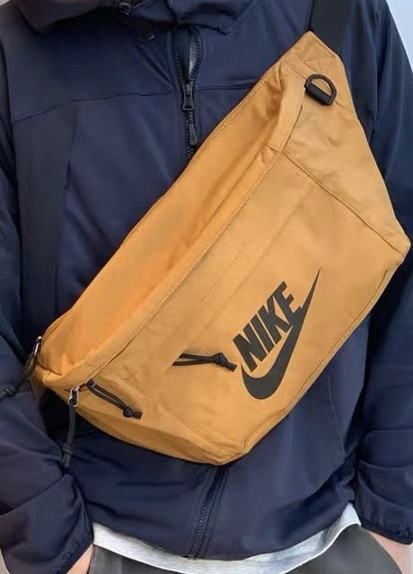 Бананка большая Tech Hip Pack поясная сумка найк желтая Nike (259469150)