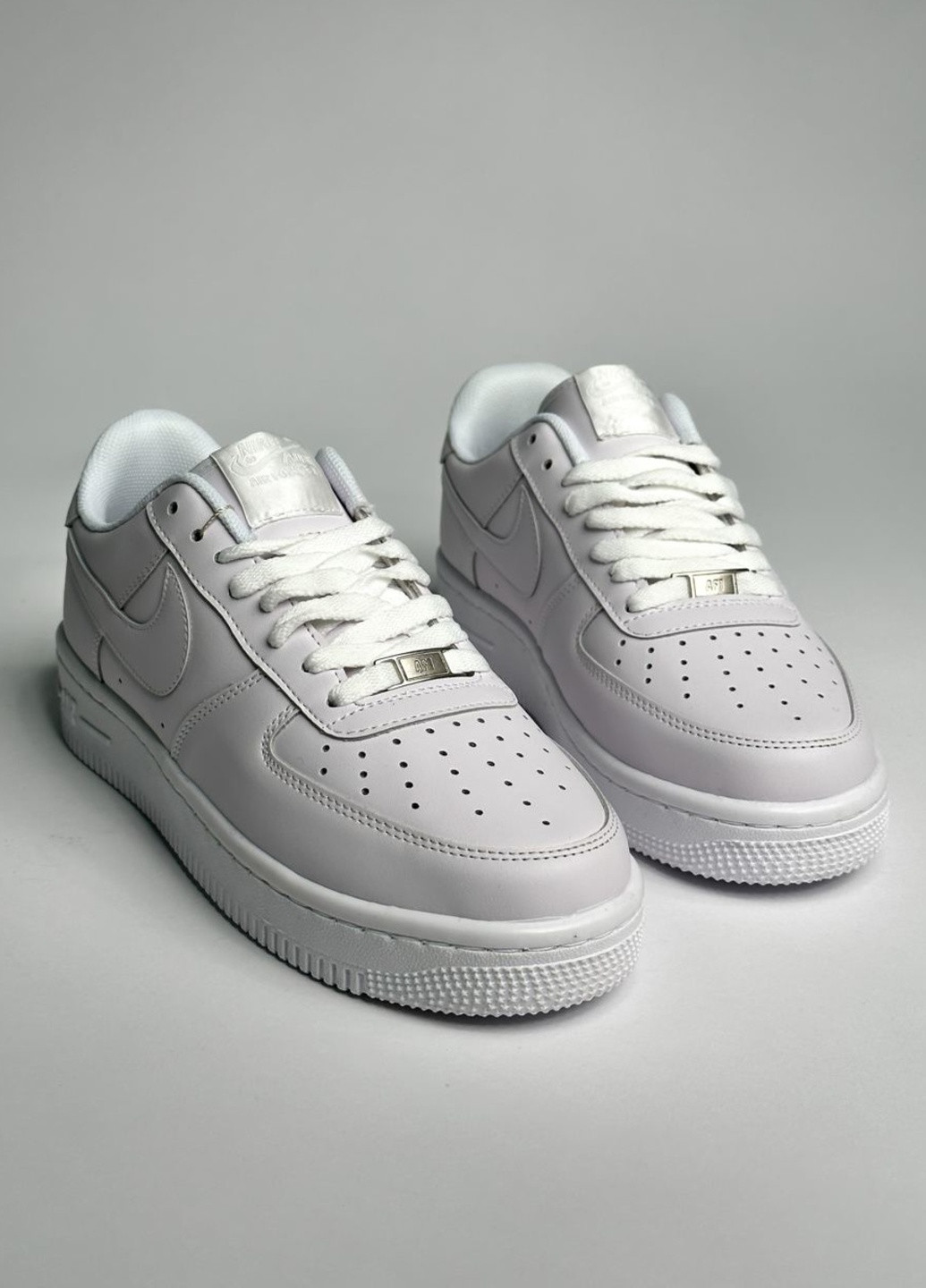 Air force 1 total white hotsell