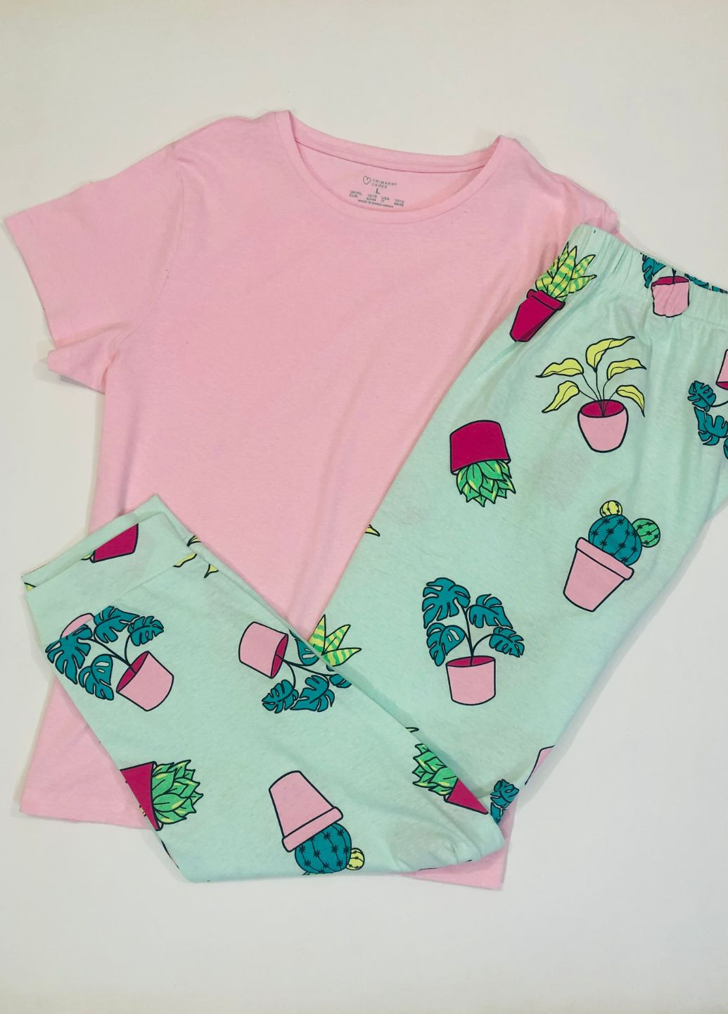 Комбинированная всесезон женская пижама. яркий принт футболка + брюки Primark