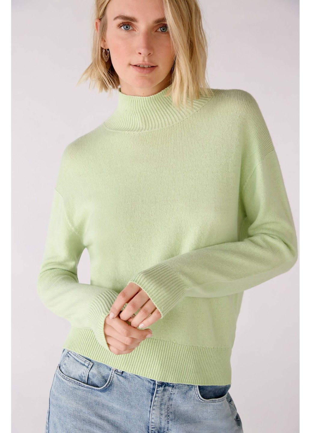 Салатовый демисезонный женский свитер салатовый джемпер Oui