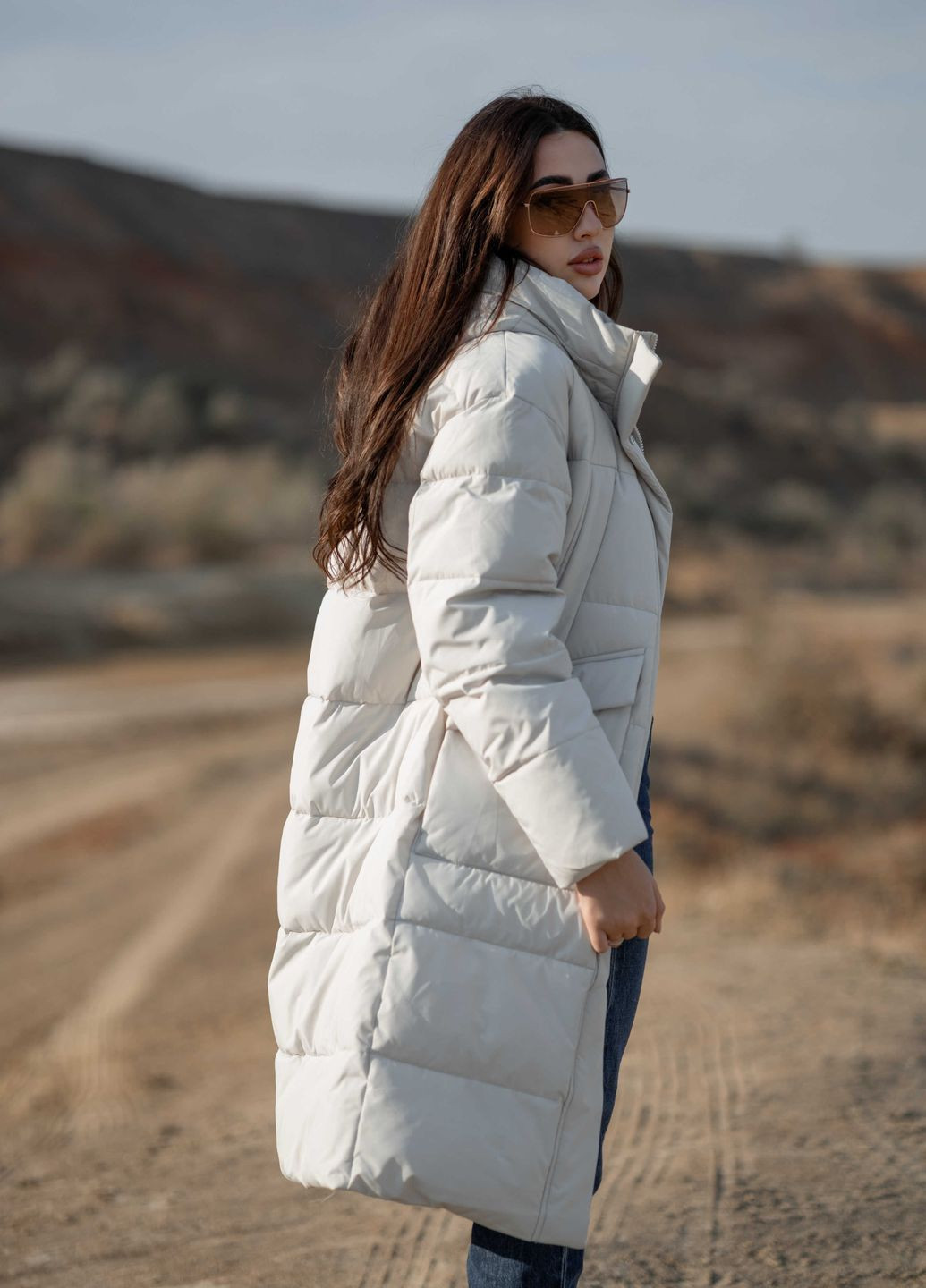 Сіро-бежеве зимнє Довге жіноче зимове пальто 355372 Lusskiri