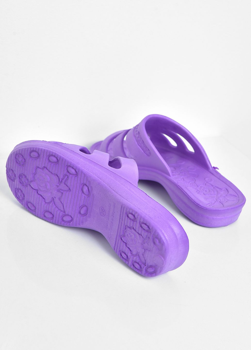 Фиолетовые шлепанцы пена женские фиолетового цвета Let's Shop