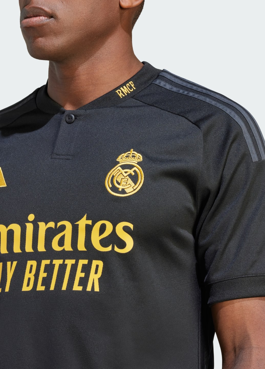 Джерсі Real Madrid 23/24 adidas логотип чорний спортивні
